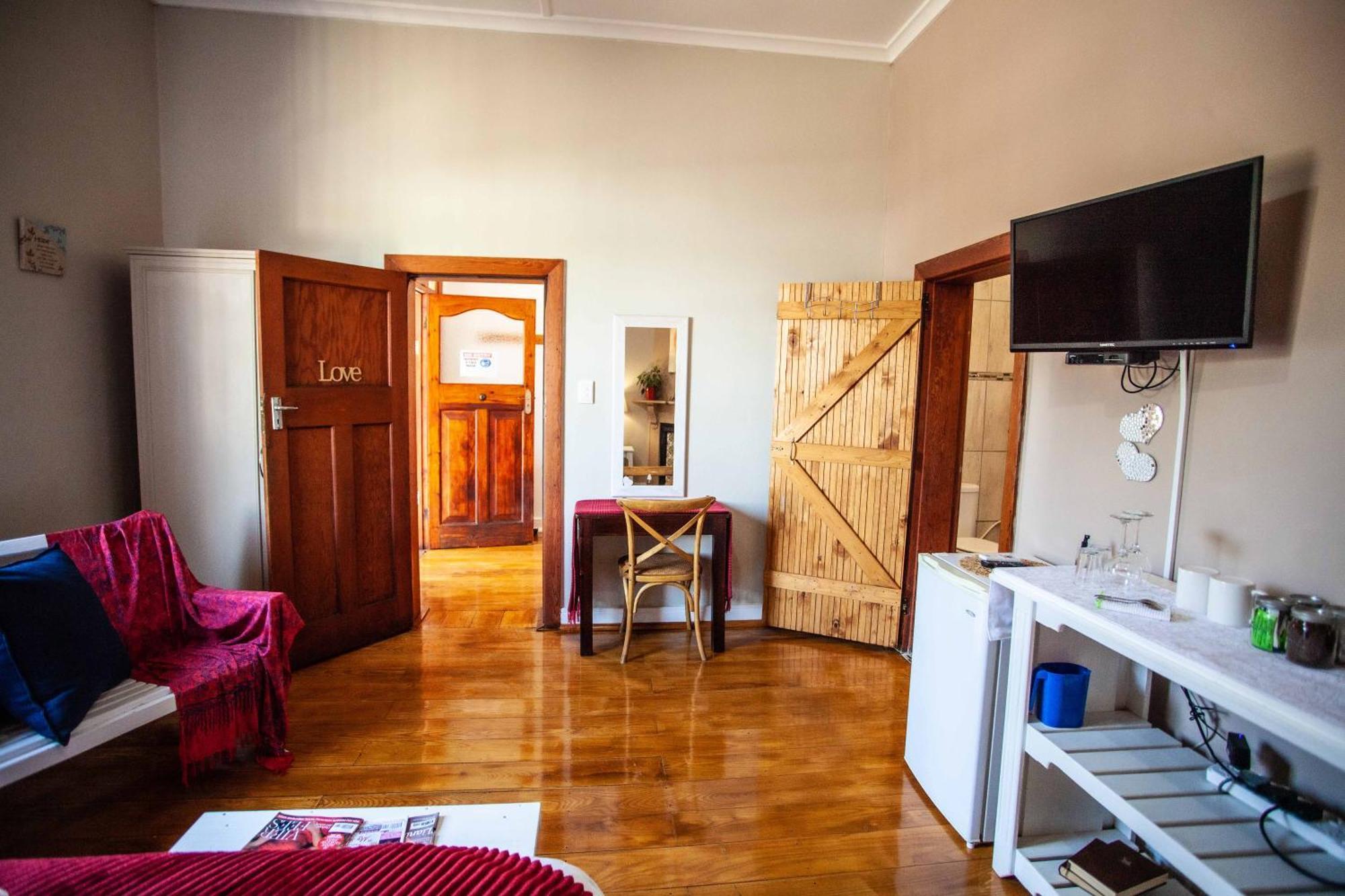 Flametree Guesthouse Свелендам Стая снимка