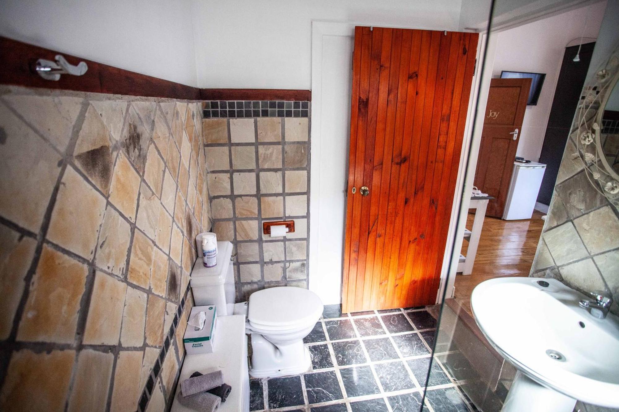 Flametree Guesthouse Свелендам Стая снимка