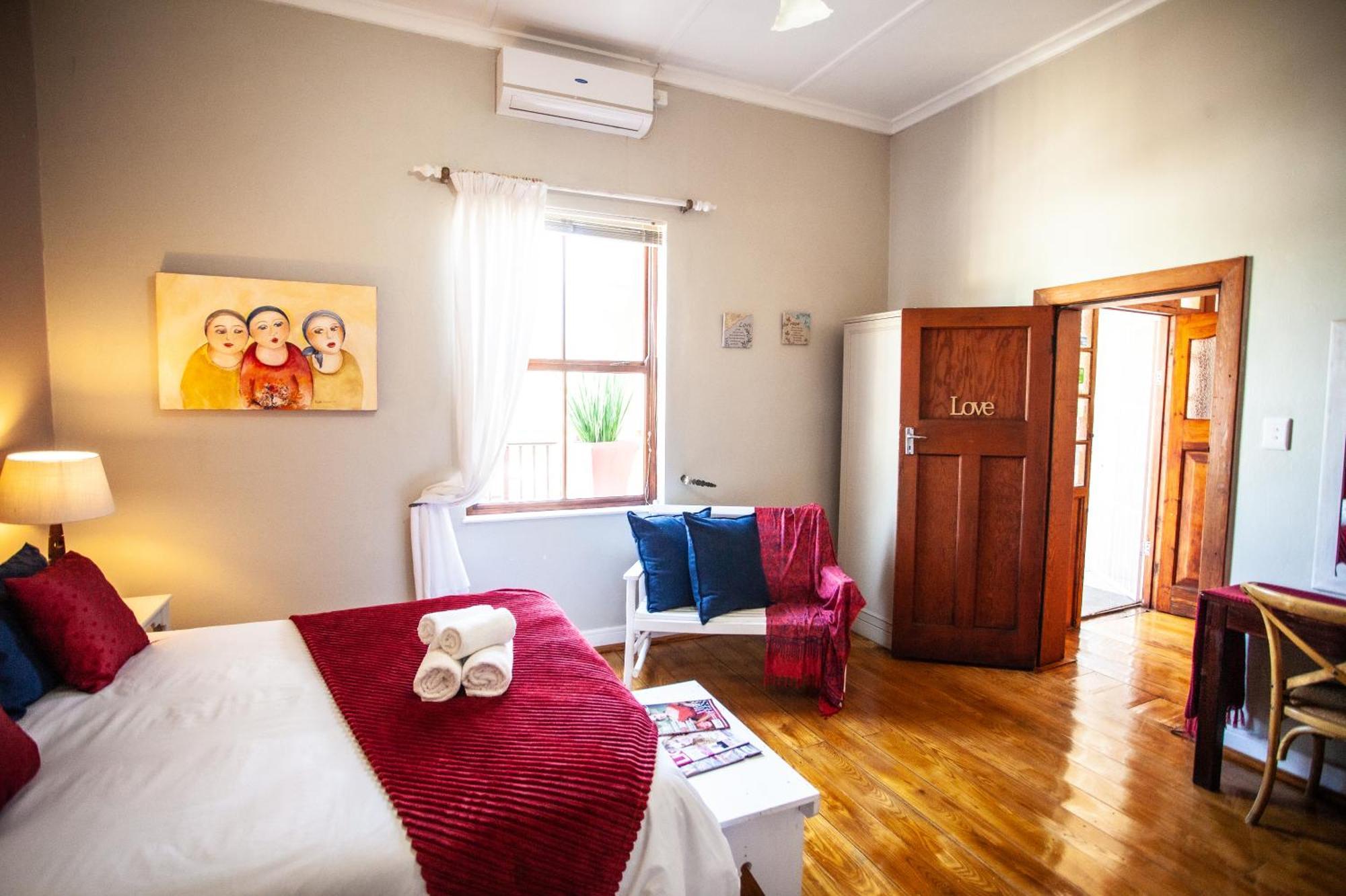 Flametree Guesthouse Свелендам Стая снимка