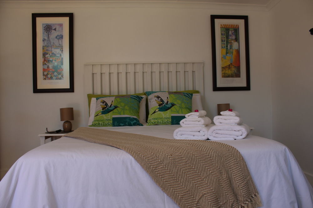 Flametree Guesthouse Свелендам Екстериор снимка