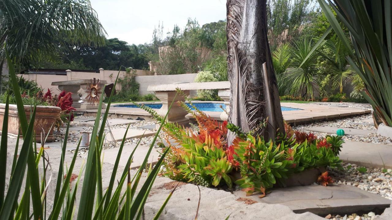 Flametree Guesthouse Свелендам Екстериор снимка